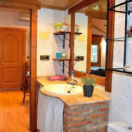 Confortable Bungalow En Camping De