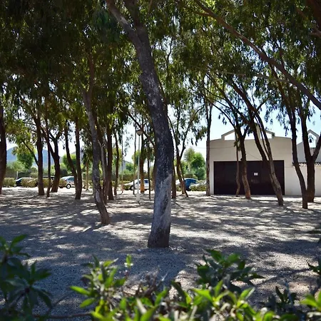 فندق Bungalow En Camping De *