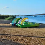 Bungalow En Camping De מלון